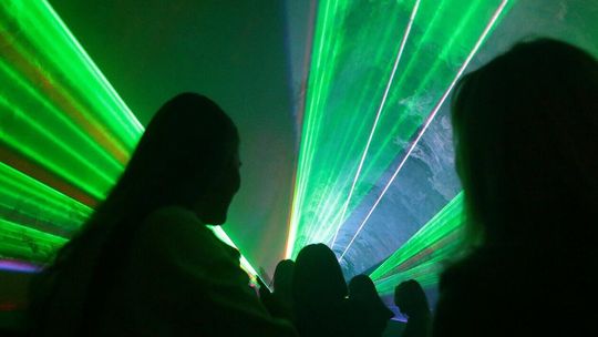 Pokaz laserów na 105 rocznicę Zamoya Pokaz laserów na 105 rocznicę Zamoya