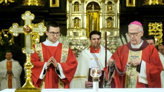 Wprowadzenie relikwii Drzewa Krzyża Świętego do lubelskiej archikatedry