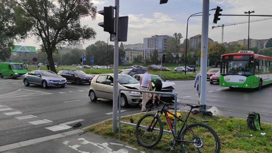 Kolizja na skrzyżowaniu al. Kompozytorów Polskich i ul. Północnej