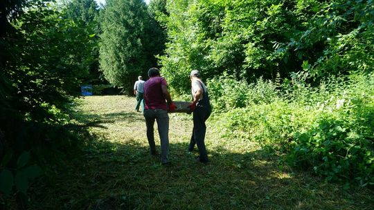 Schody do kapliczki były zrobione z macew
