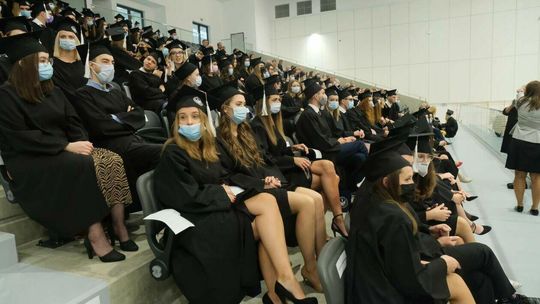 Dyplomy dla absolwentów wydziału stomatologicznego Uniwersytetu Medycznego w Lublinie Dyplomy dla absolwentów wydziału stomatologicznego Uniwersytetu Medycznego w Lublinie