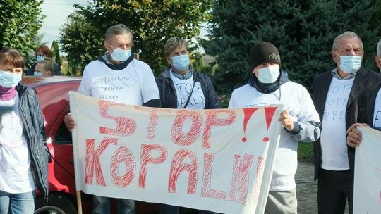 Mieszkańcy gminy Niedźwiada protestują przeciwko budowie kopalni