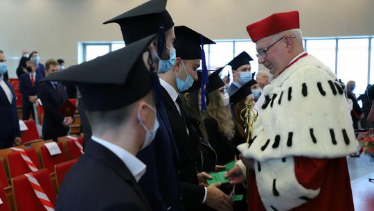 Inauguracja roku akademickiego w Wyższej Szkole Ekonomii i Innowacji w Lublinie Inauguracja roku akademickiego w Wyższej Szkole Ekonomii i Innowacji w Lublinie