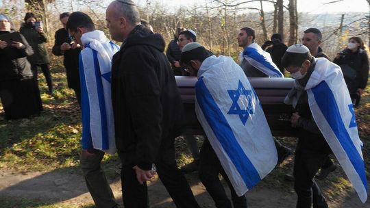 Pogrzeb księdza Grzegorza Pawłowskiego w Izbicy