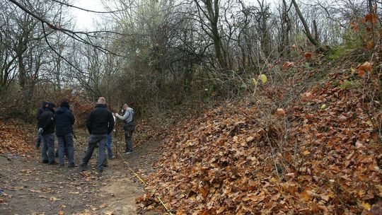 Górki czechowskie. Przygotowania do poszukiwań prowadzonych przez IPN