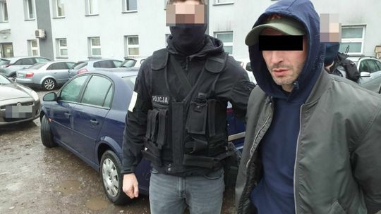 Zatrzymanie włamywaczy przez policję