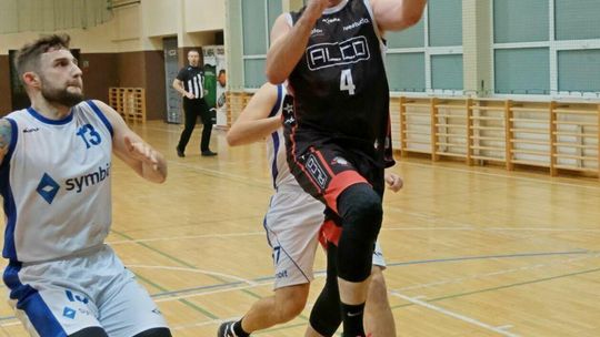 Koszykówka amatorów: mecz Symbit vs Alco
