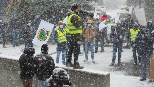 Pikieta przed siedzibą zarządu LW Bogdanka