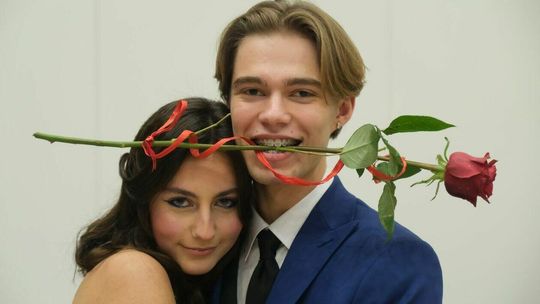 Studniówka maturzystów I LO na 220 osób w sali Atelia hotelu Luxor