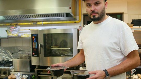 Posiłki dla uchodźców w Bombardino Posiłki dla uchodźców w Bombardino