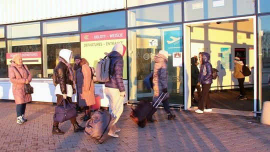 Uchodźcy wojenni z Ukrainy odlatują do Portugalii