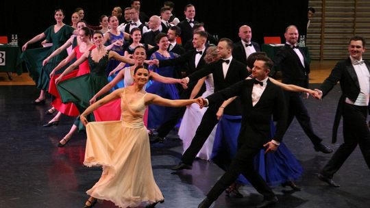 Konkurs tańców polskich w Puławach Konkurs tańców polskich w Puławach