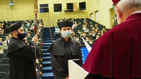 Wręczenie dyplomów doktorskich na Uniwersytecie Medycznym Wręczenie dyplomów doktorskich na Uniwersytecie Medycznym