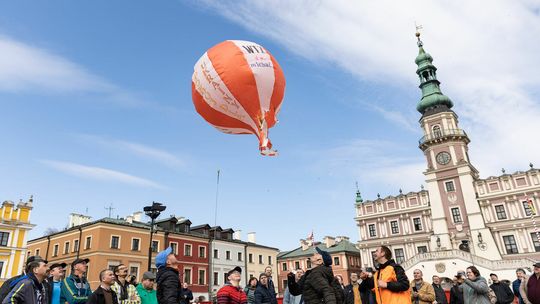 Pokój dla Ukrainy. Balonowe zawody na Rynku Wielkim