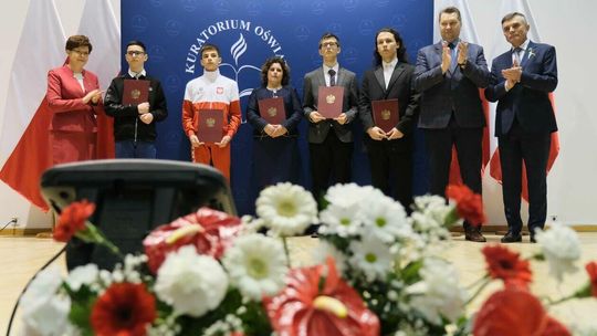 Wręczenie dyplomów stypendystom PRM oraz MEiN
