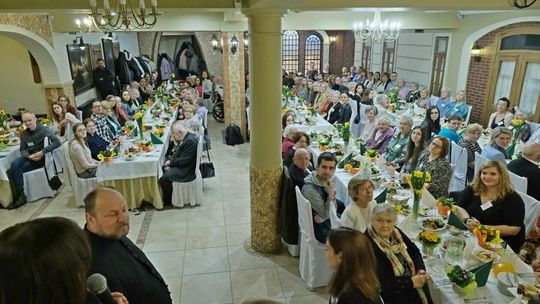 Śniadanie dla seniorów w hotelu Lwów