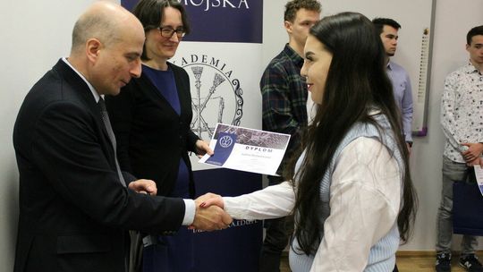 Matematycy i informatycy nagrodzeni przez AZ