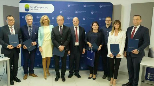 Dyplomy prezesa GUS dla samorzadowców