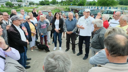 Spotkanie działkowców w sprawie zamknięcia mostu w ciągu ul. Żeglarskiej