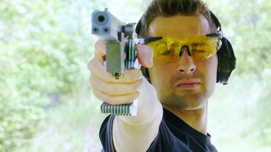 Zawody strzeleckie o Puchar Snajpera na strzelnicy w Milanowie