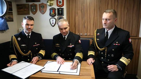 Komandor porucznik Piotr Mazurek dowódcą 2. Dywizjonu Okrętów Transportowo-Minowych.