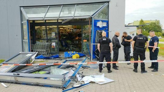 Wysadzony bankomat przy ul. Tatarakowej