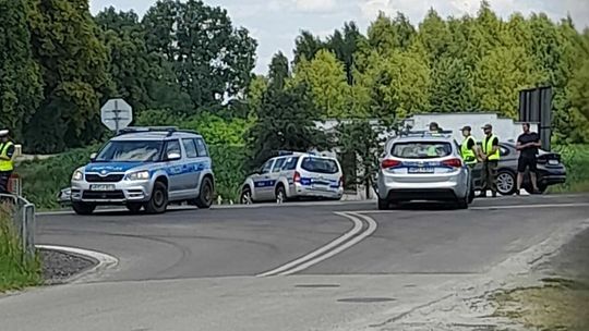 Wólka Okopska. Blokada drogi