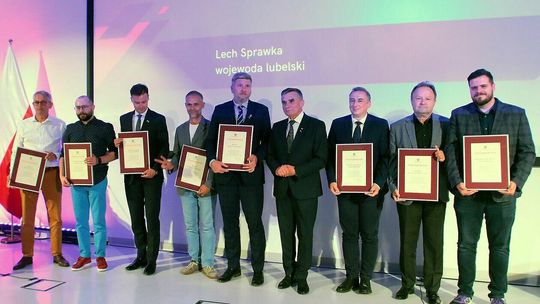 Dyplomy uznania za walkę z pandemią SARS-COV2