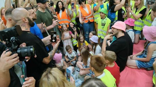 Zwycięzcy Eurowizji 2022 zespół Kalush Orchestra w lubelskim Help Ukraine Center