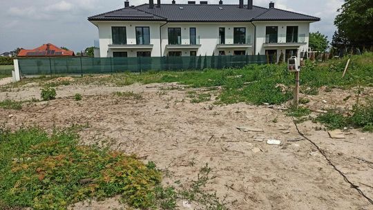 Bliźniaki we wsi Szerokie