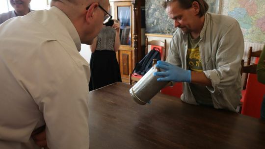 Kapsuła czasu w kościele pw. Podwyższenia Krzyża Świętego w Księżpolu Kapsuła czasu w kościele pw. Podwyższenia Krzyża Świętego w Księżpolu