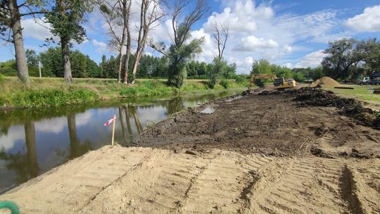 Plaża nad Huczwą w Hrubieszowie Plaża nad Huczwą w Hrubieszowie