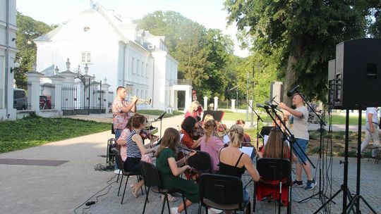 Koncert szkoły muzycznej w Białej Podlaskiej Koncert szkoły muzycznej w Białej Podlaskiej
