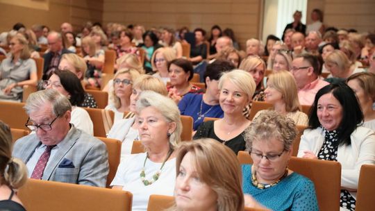 Nominacje dyrektorskie w lubelskich szkołach i przedszkolach Nominacje dyrektorskie w lubelskich szkołach i przedszkolach