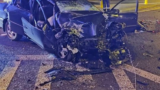 Przytyki. Ciężarówka uderzyła w samochód osobowy