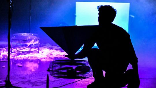 Wschodnioeuropejski Festiwal Cyrku Współczesnego CYRKULACJE. Andrea Salustri „Materia”