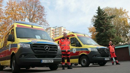 Przekazanie ambulansów