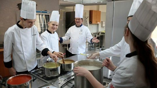 15-lecie kierunku ''technik żywienia i usług gastronomicznych'' 15-lecie kierunku ''technik żywienia i usług gastronomicznych''