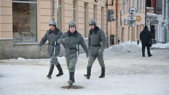 Rekonstrukcja - rocznica wprowadzenia stanu wojennego