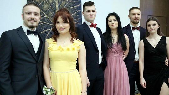 Studniówka Zespołu Szkół Chemicznych i Przemysłu Spożywczego Studniówka Zespołu Szkół Chemicznych i Przemysłu Spożywczego