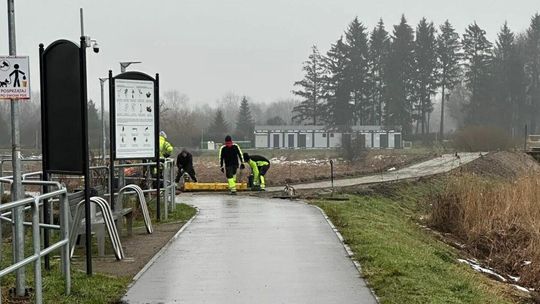 Nowy chodnik nad zalewem w Zamościu Nowy chodnik nad zalewem w Zamościu