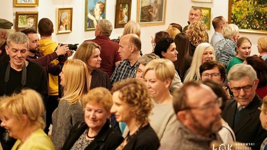 Tłumy na wernisażu w Łukowskim Ośrodku Kultury Tłumy na wernisażu w Łukowskim Ośrodku Kultury