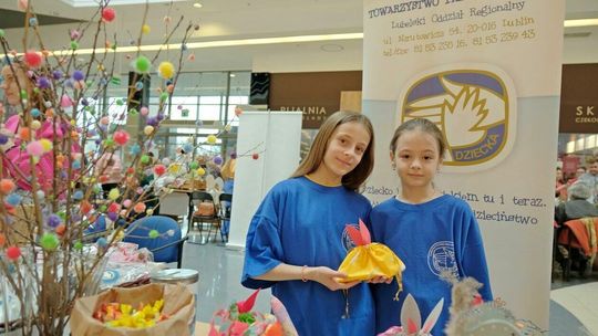 Społeczny kiermasz wielkanocny w galerii Olimp