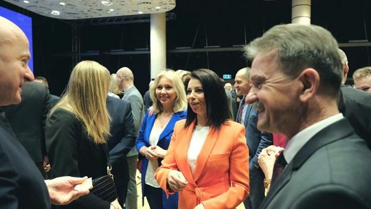 Spotkanie wielkanocne pracowników i gości urzędu marszałkowskiego w LCK