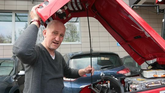 Elektryczny ciągnik na UP