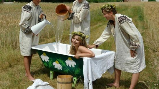 Piknik rodzinny w krainie rumianku w Hołownie (29 kwietnia-3 maja)