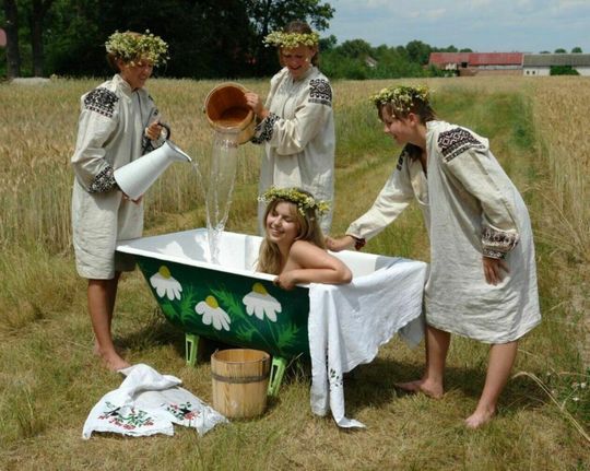 Piknik rodzinny w krainie rumianku w Hołownie (29 kwietnia-3 maja)