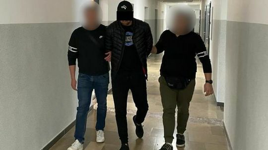 Zatrzymani za wymuszenie rozbójnicze z bronią palną