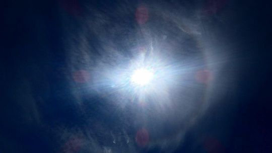 Słoneczne halo w Emilcinie