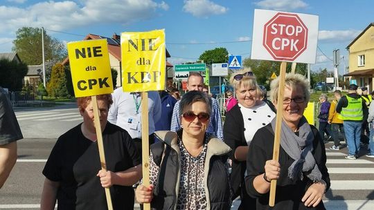 Nie dla CPK - protest w Łopienniku Górnym Nie dla CPK - protest w Łopienniku Górnym